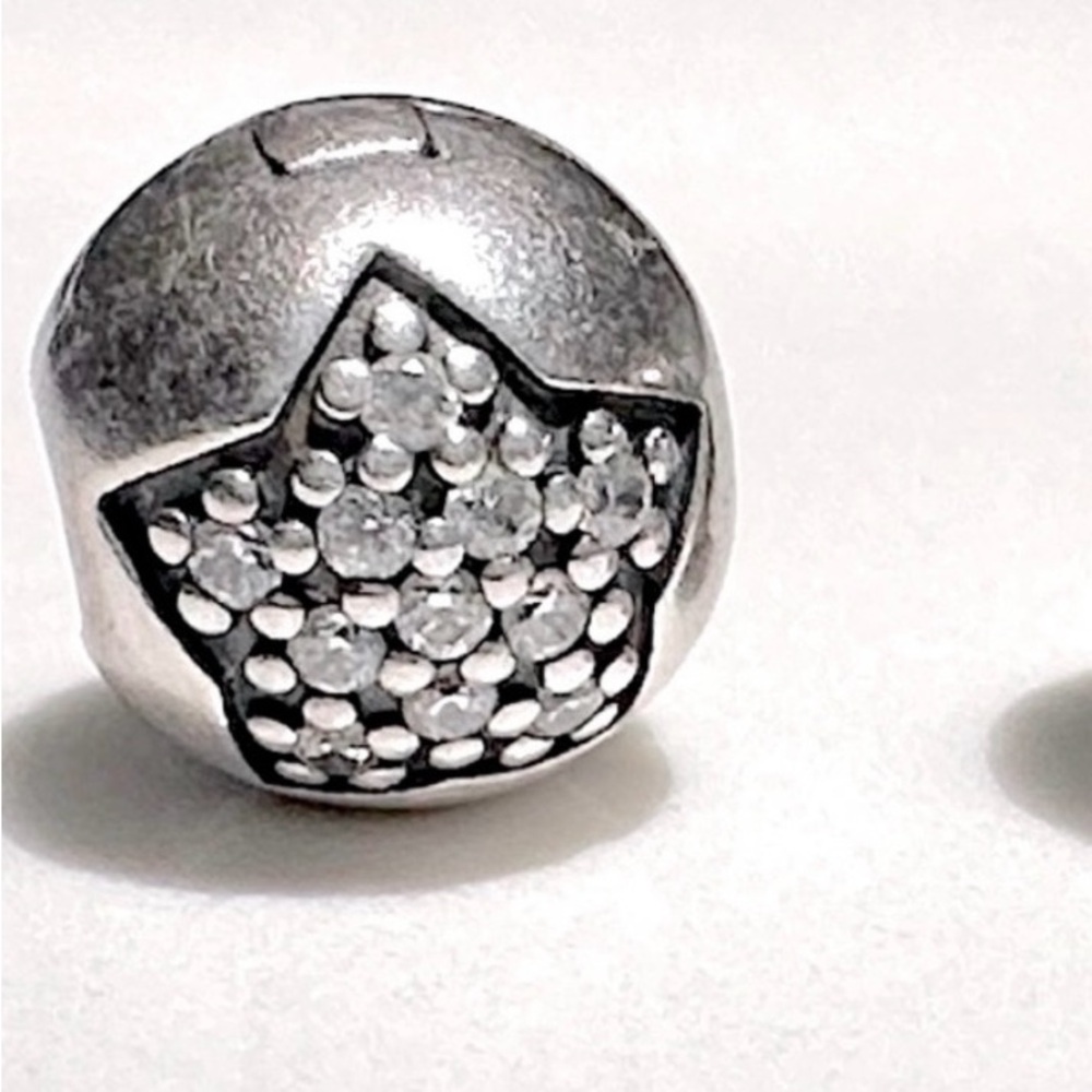 Pandora (Retired) You’re A Star Sterling Silver and CZ clip #791056CZ